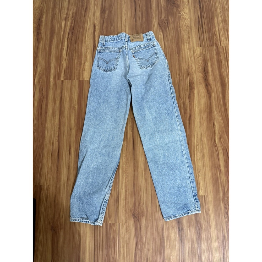 Vintage Levi's Womens Denim Blue Jeans 26x28 550 Relaxed Fit USA Made Orange Tag